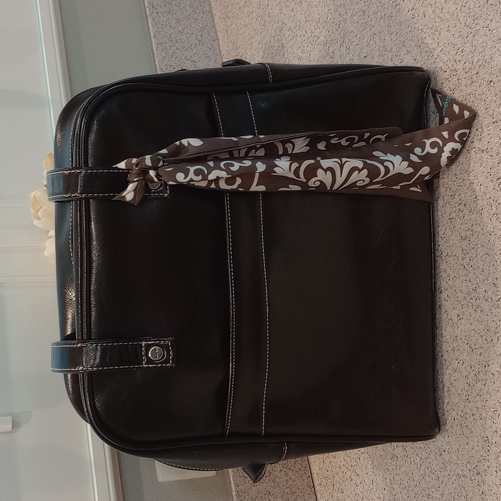 thirty One leather satchel